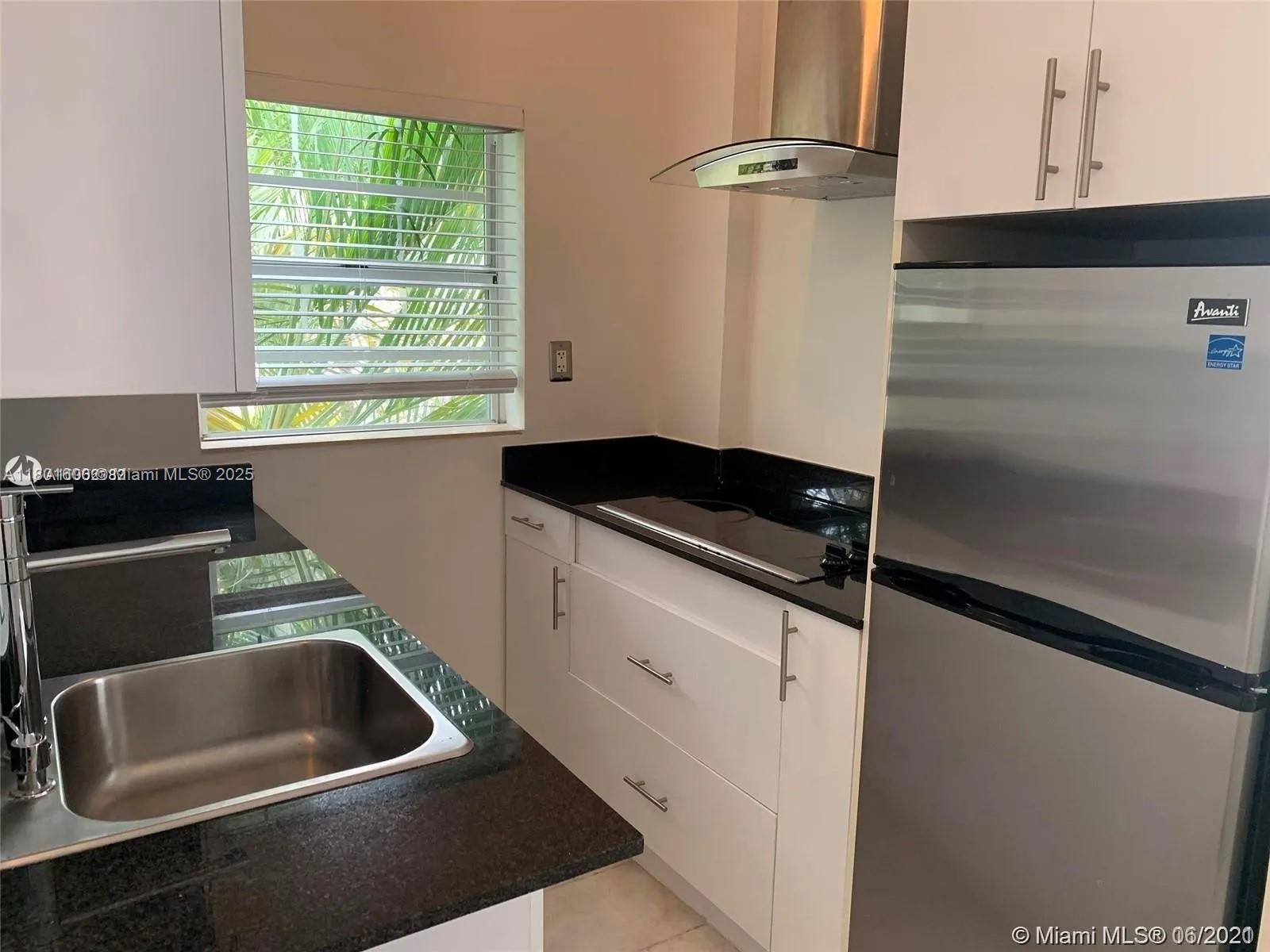 928 JEFFERSON CONDO - Residential