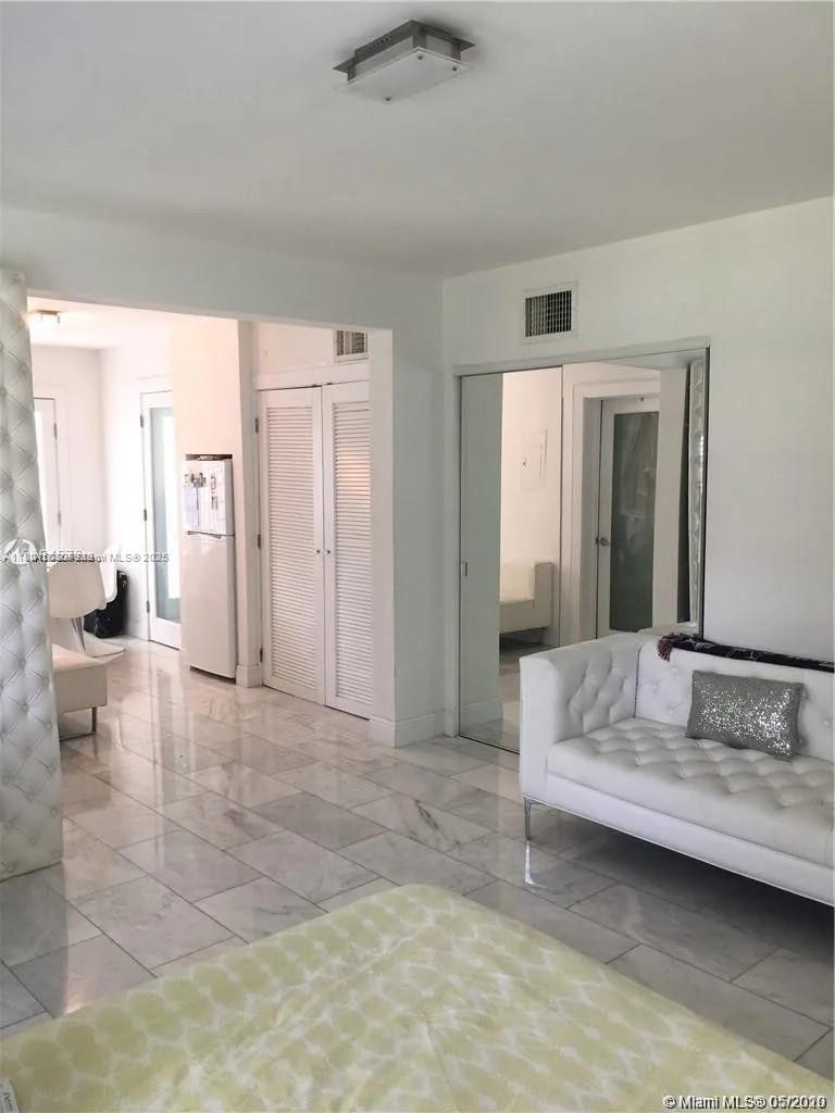 928 JEFFERSON CONDO - Residential