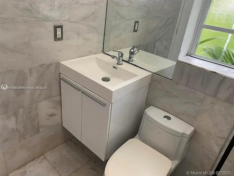 928 JEFFERSON CONDO - Residential