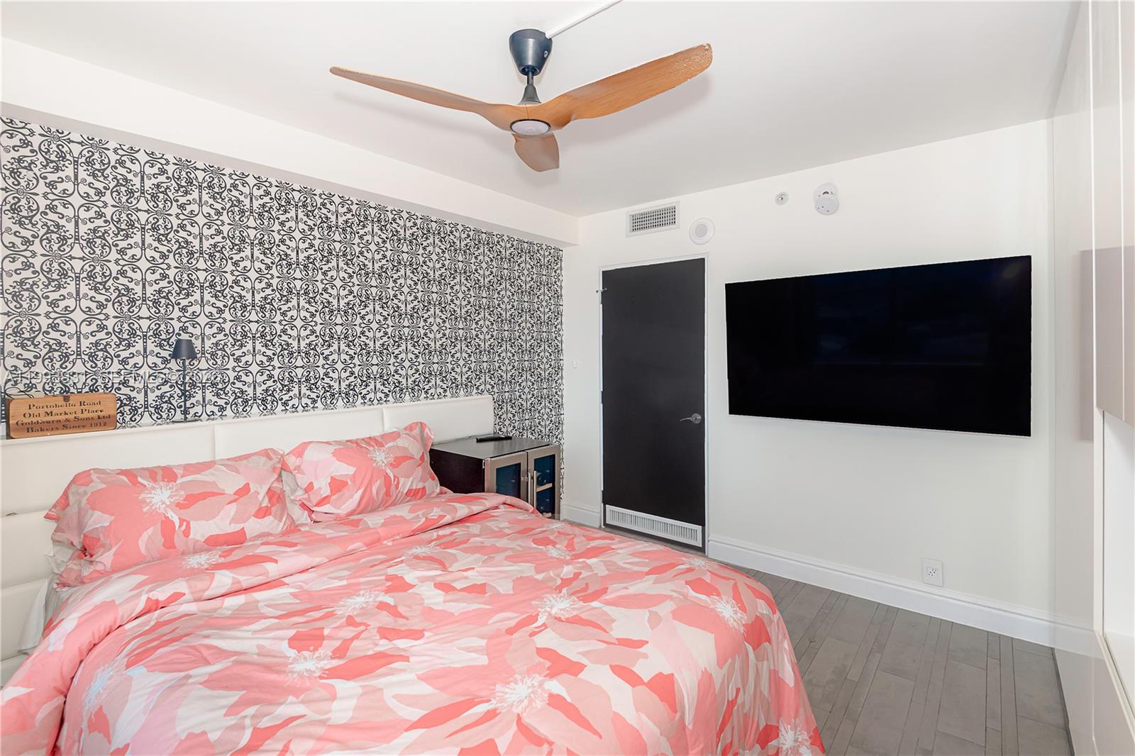 1100 WEST CONDO - Residential