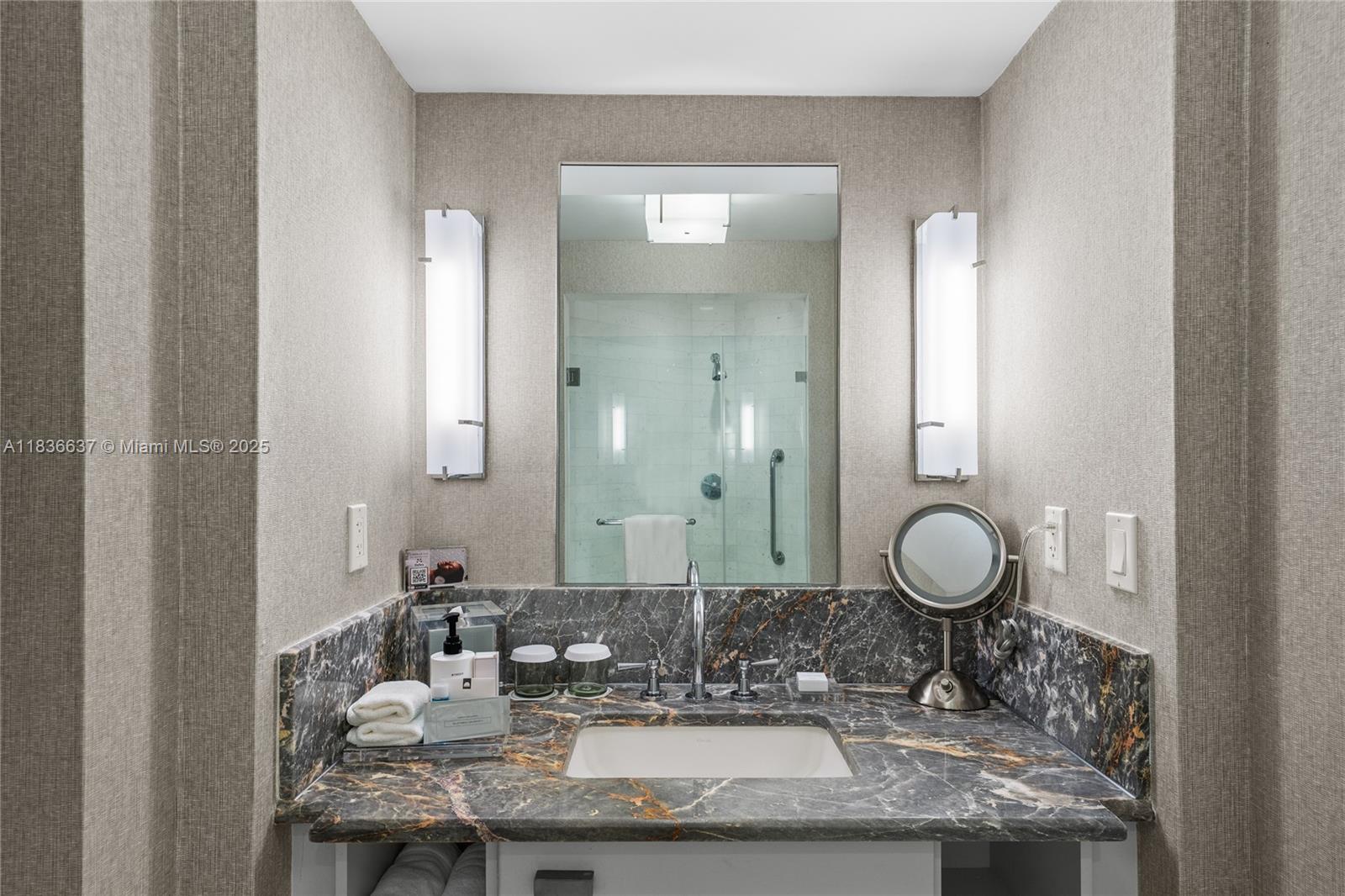 551 FLB CONDOMINIUM RESID - Residential