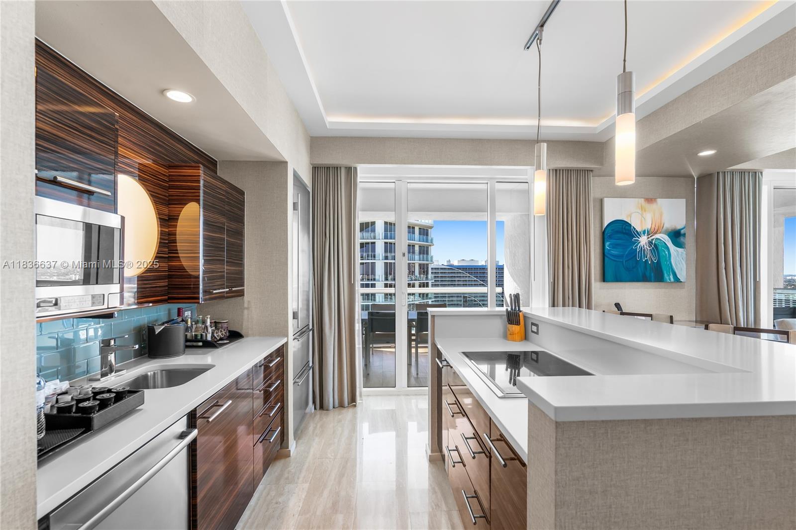 551 FLB CONDOMINIUM RESID - Residential