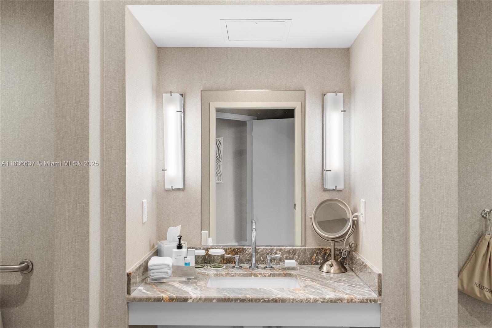 551 FLB CONDOMINIUM RESID - Residential