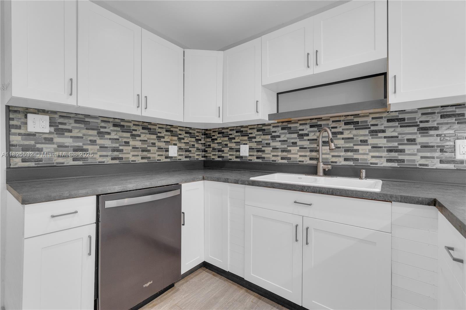 PARADISE GARDENS SEC 3 - Residential