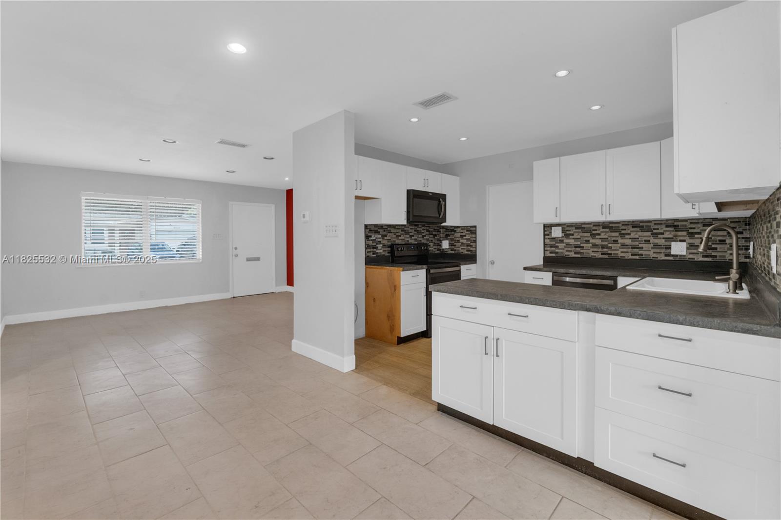 PARADISE GARDENS SEC 3 - Residential