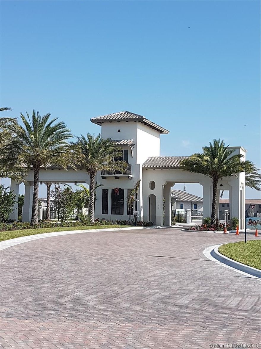 Spectacular two story villa (2/2.5) in the gated community "Bonterra". Features with wood cabinets and upgraded granite counter top, stainless steel appliances, eat in Kitchen. The property in A+ school zone. Walking distance to the beautiful clubhouse, few minutes to 95, I-75,826, turnpike, close to airport, all major shopping malls, downtown and beaches.