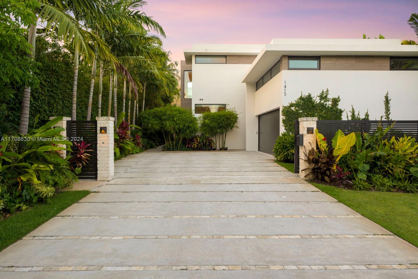 SUNSET ISLANDS-ISLAND N3 - Residential