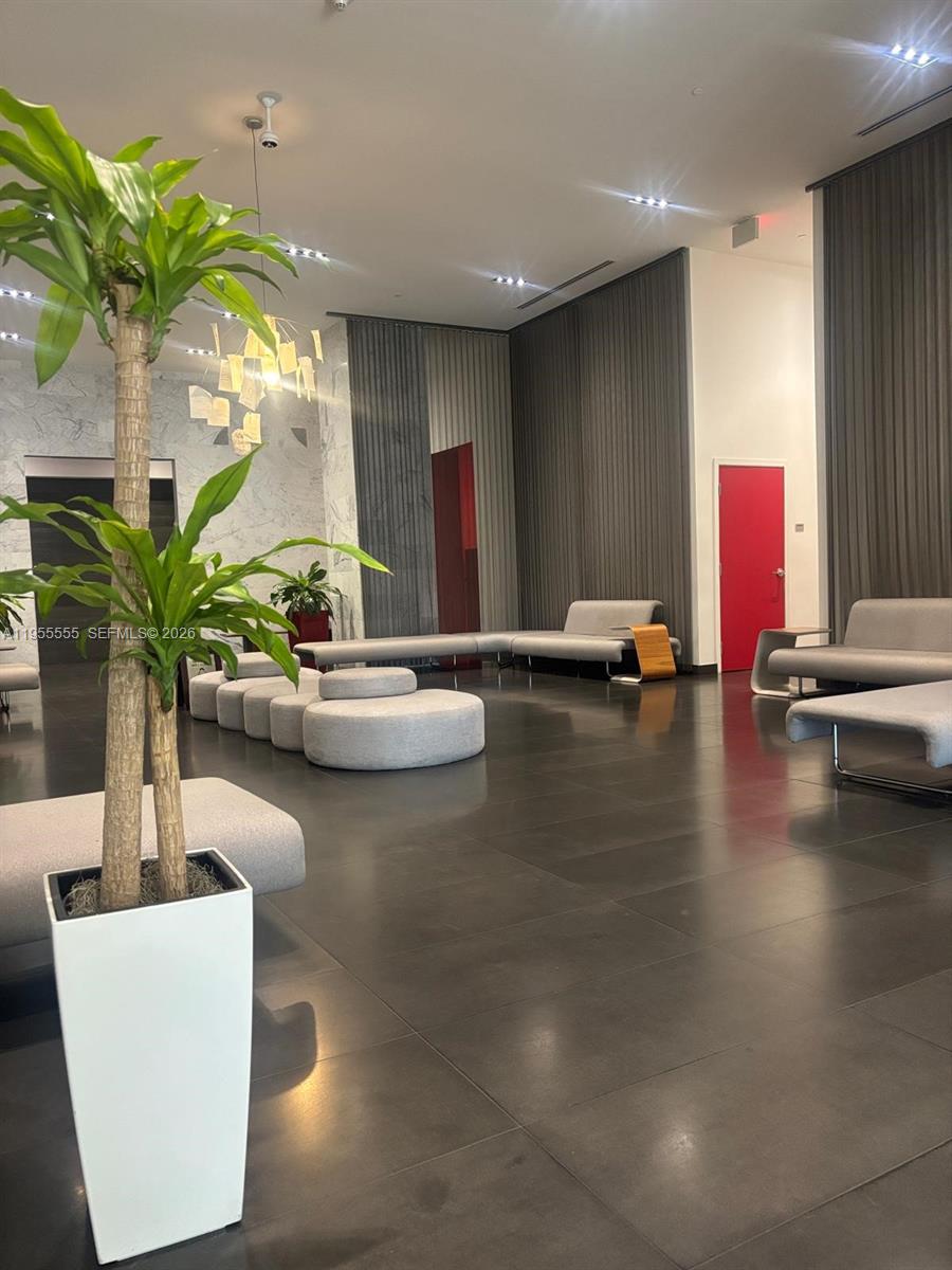 1600 NE 1st Ave 3215