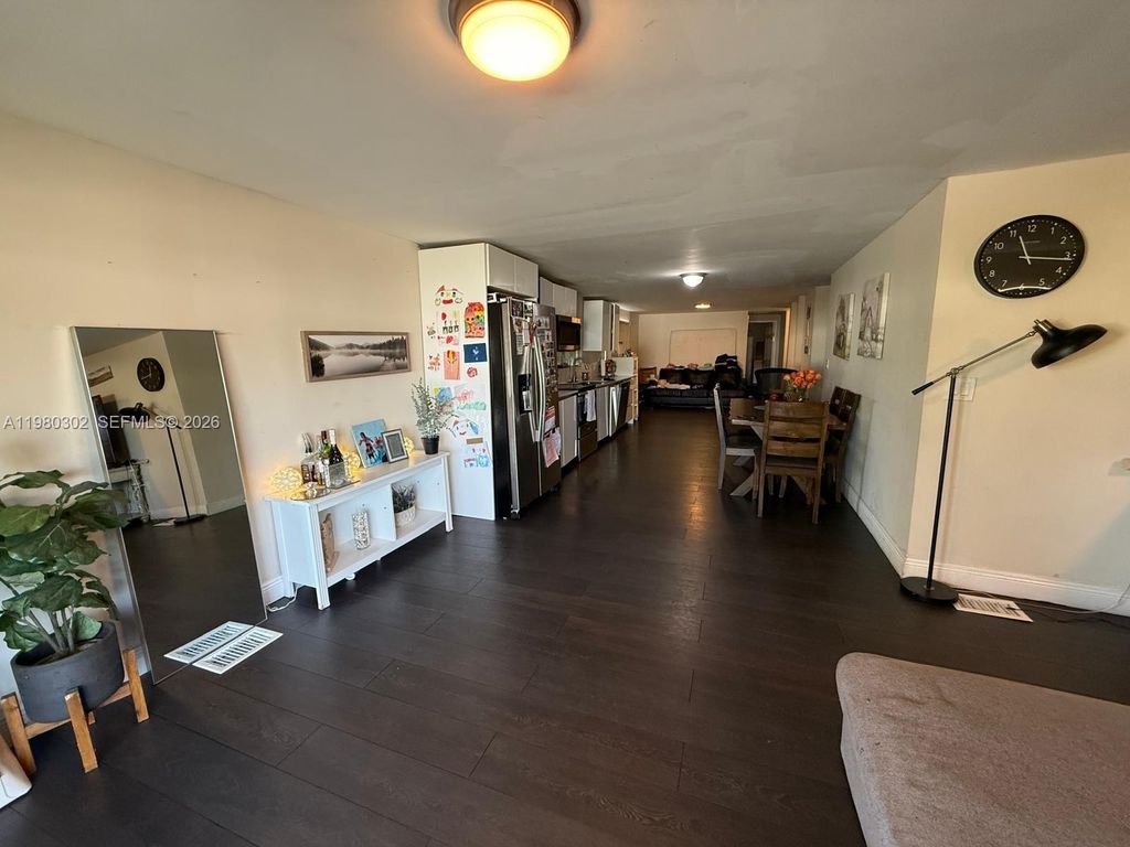 Photo of 5290 SW 22nd Ter, Dania Beach, FL 33312 (MLS # A11980302)