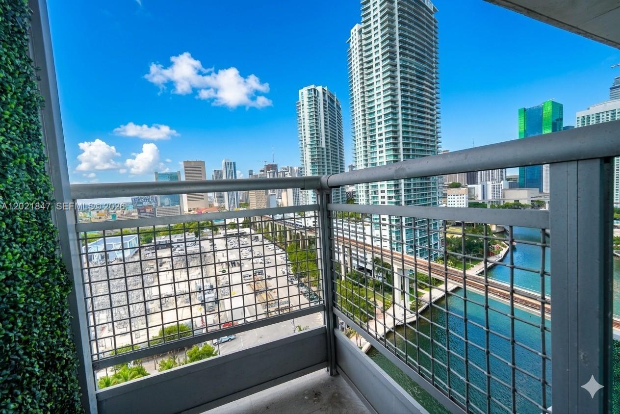 NEO VERTIKA CONDO - Residential