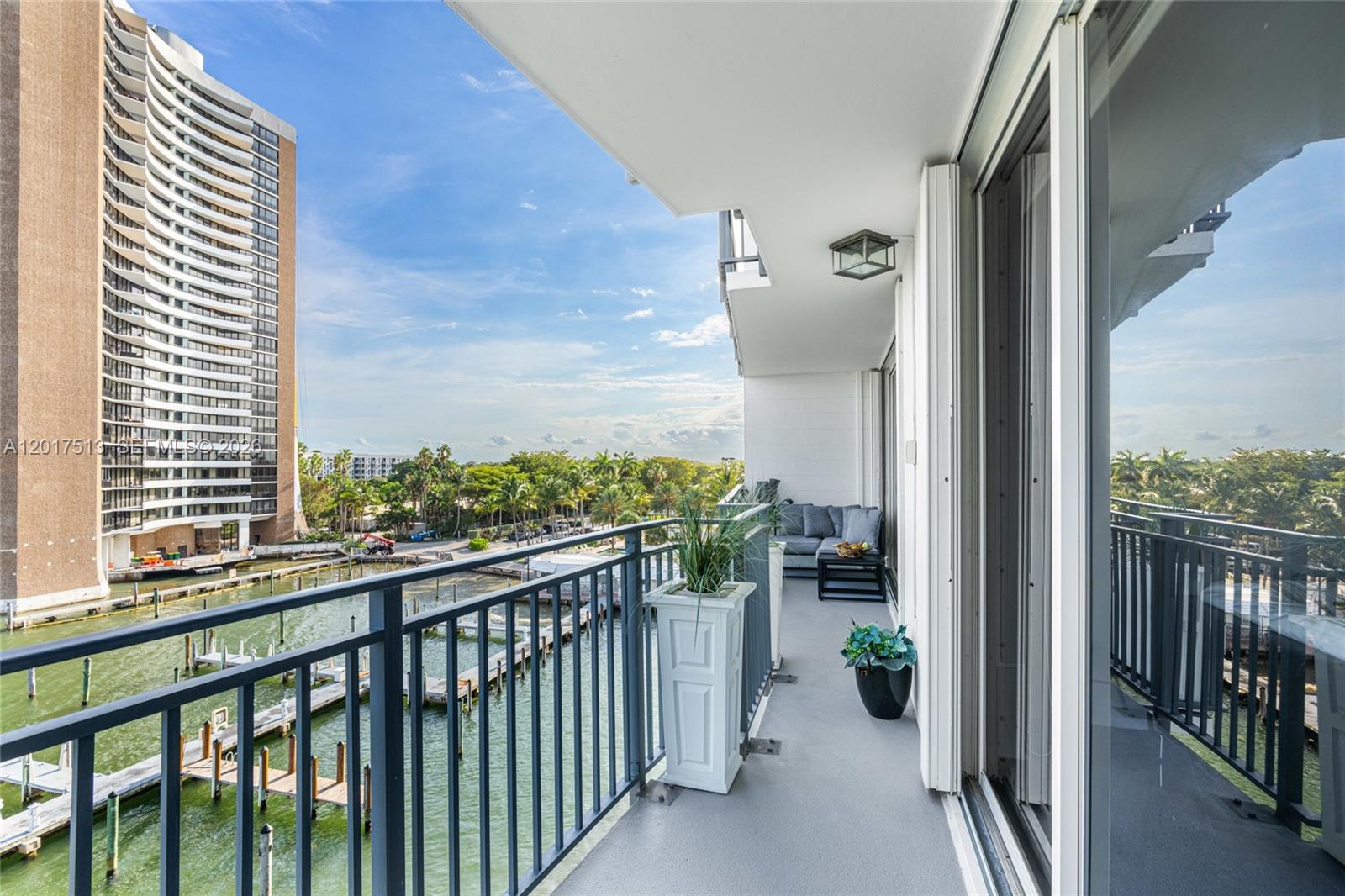 PALM BAY CONDOMINIUM - Residential