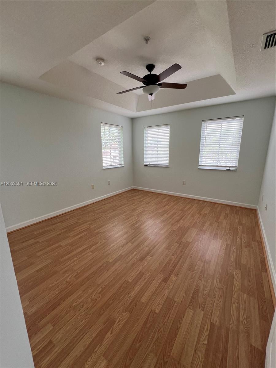 COURTYARDS FOUR CONDO - Residential