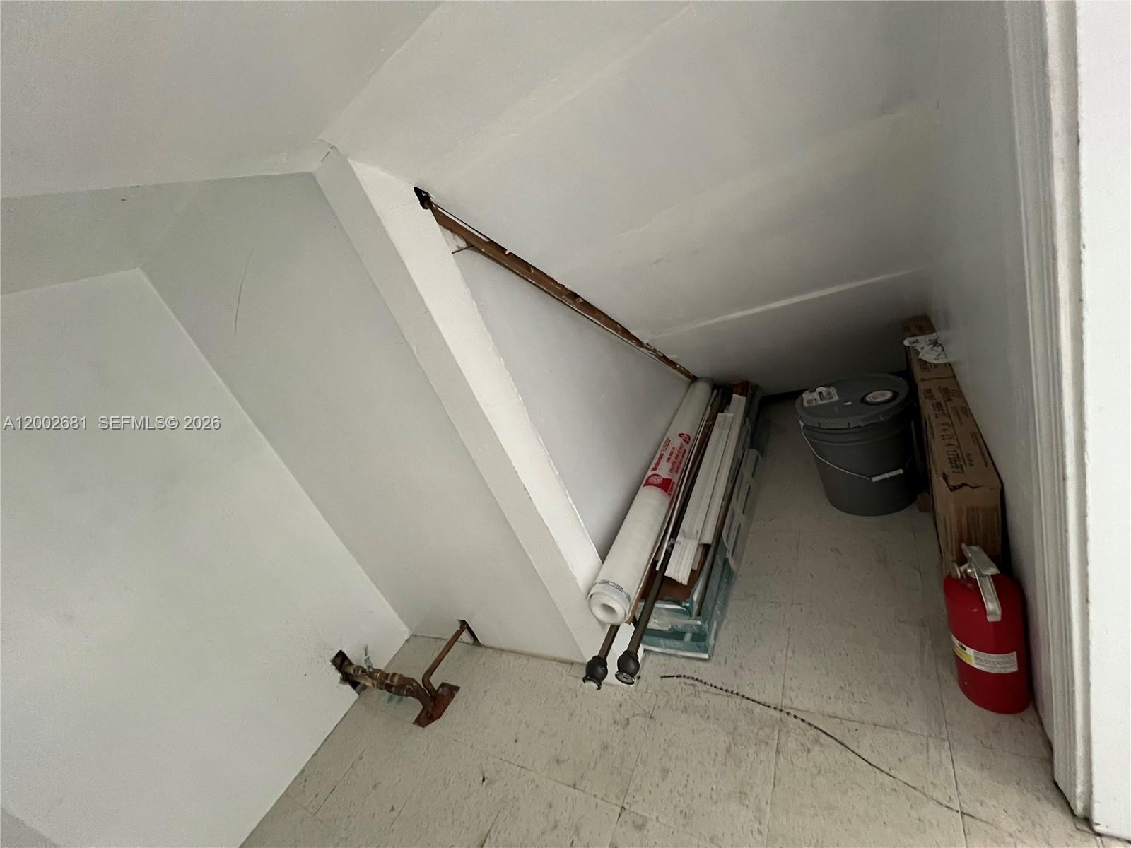 COURTYARDS FOUR CONDO - Residential