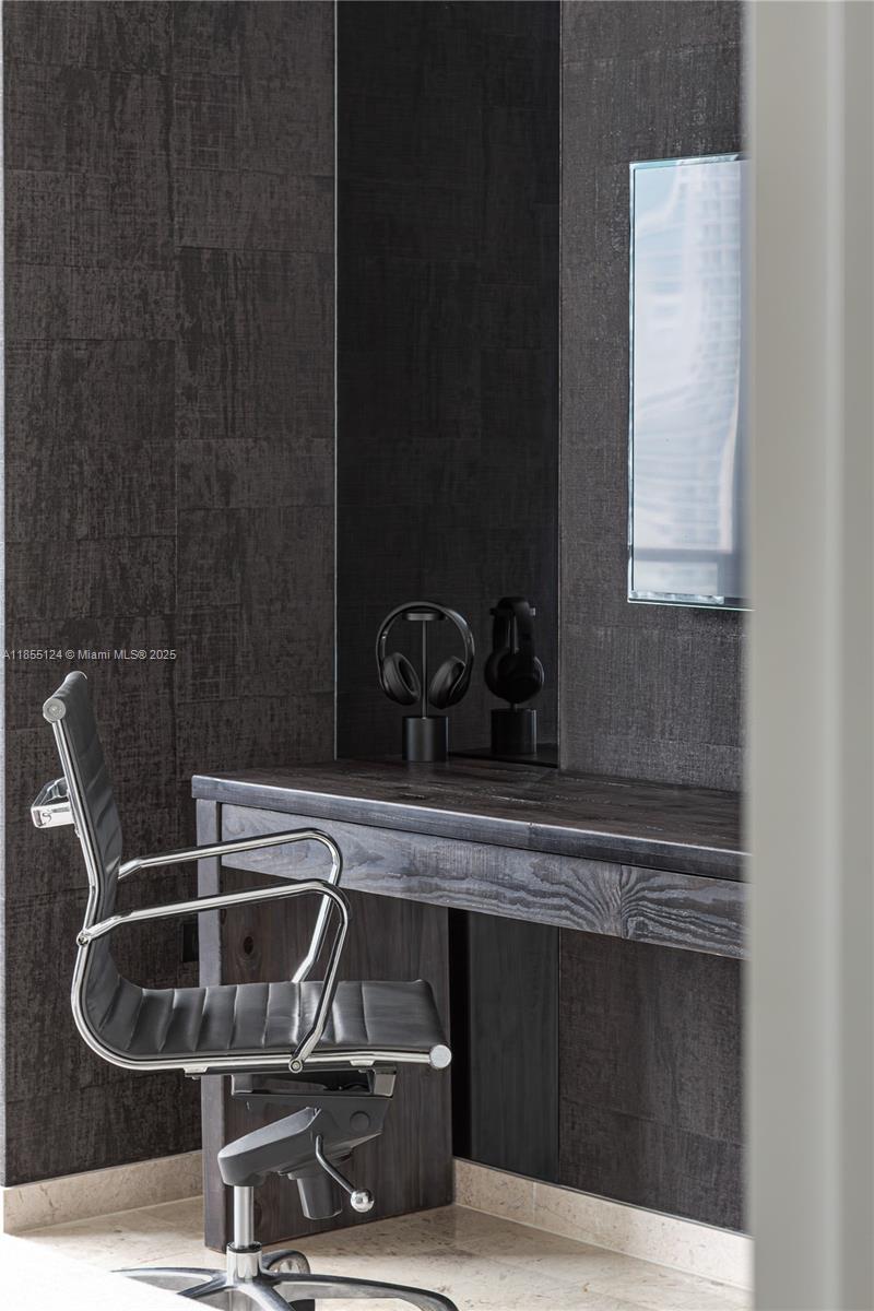 RISE CONDO - Residential Lease