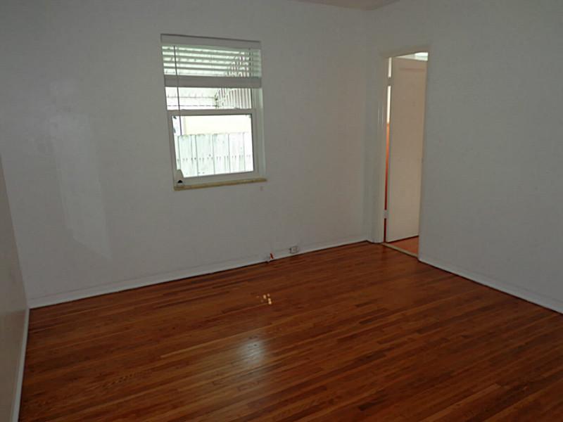 ALTOS DEL MAR NO 6 - Residential Lease