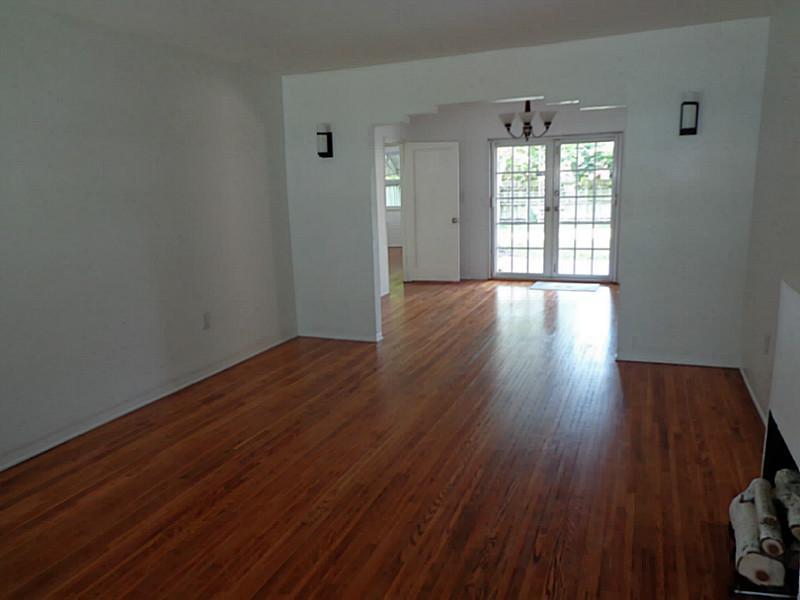 ALTOS DEL MAR NO 6 - Residential Lease