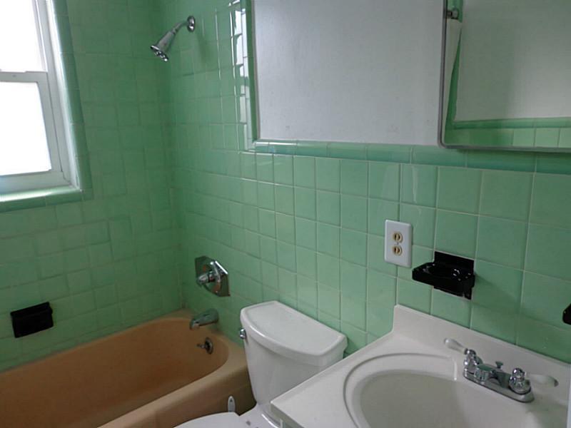 ALTOS DEL MAR NO 6 - Residential Lease