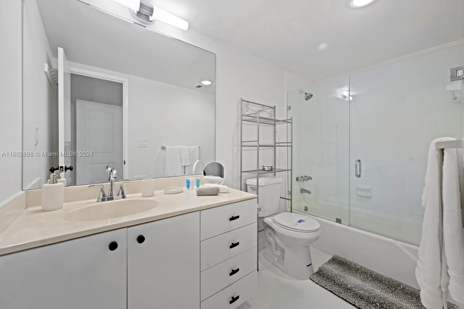 OCEAN RESERVE CONDO - Residential Lease