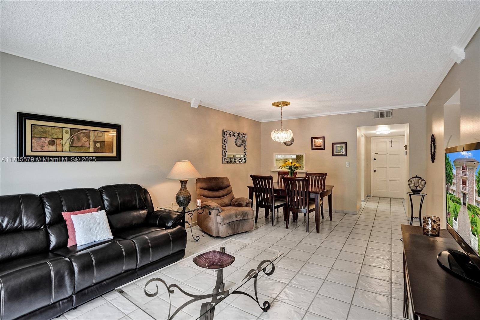 HILLCREST CONDO NO 5 - Residential