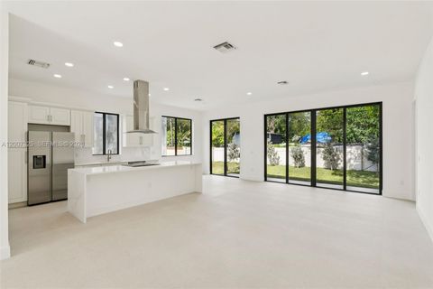 Tiny photo for 1515 SW 40th Ter, Fort Lauderdale, FL 33317 (MLS # A12007325)