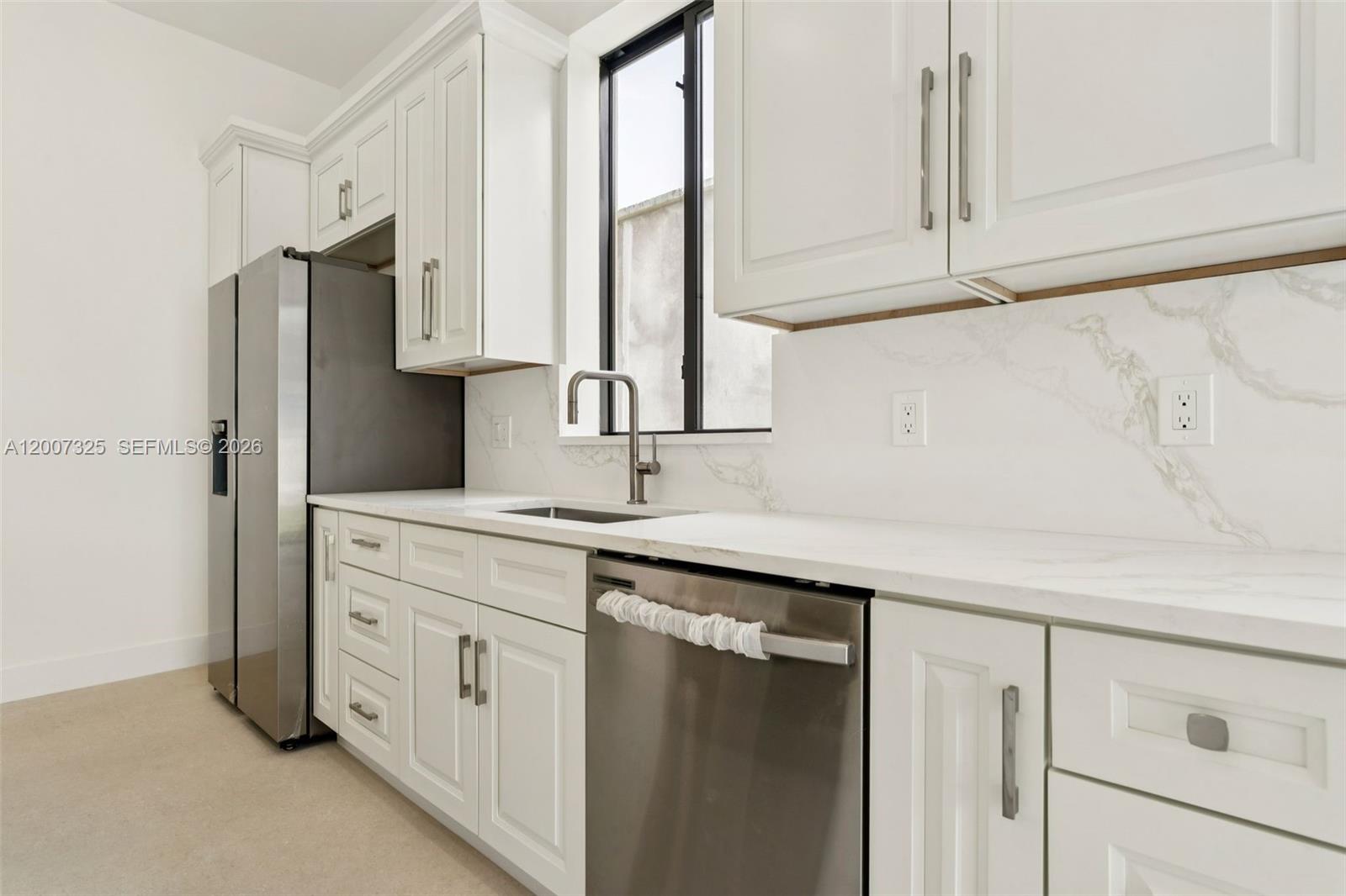 COLLIER GROVES - Residential