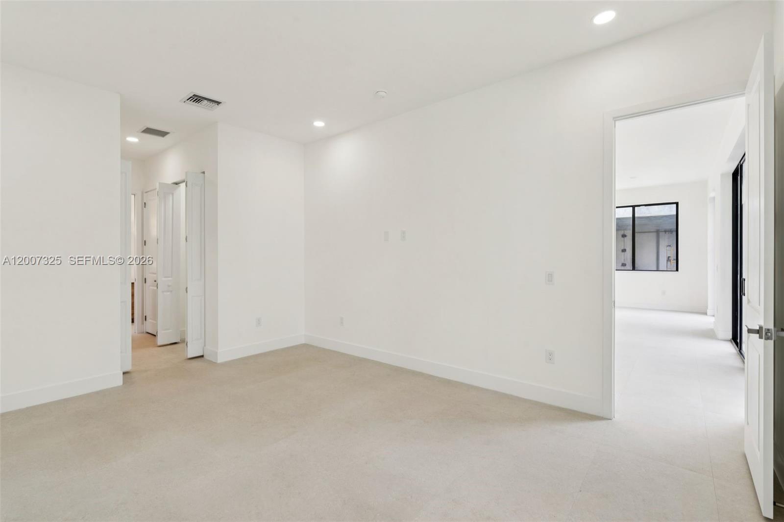 COLLIER GROVES - Residential