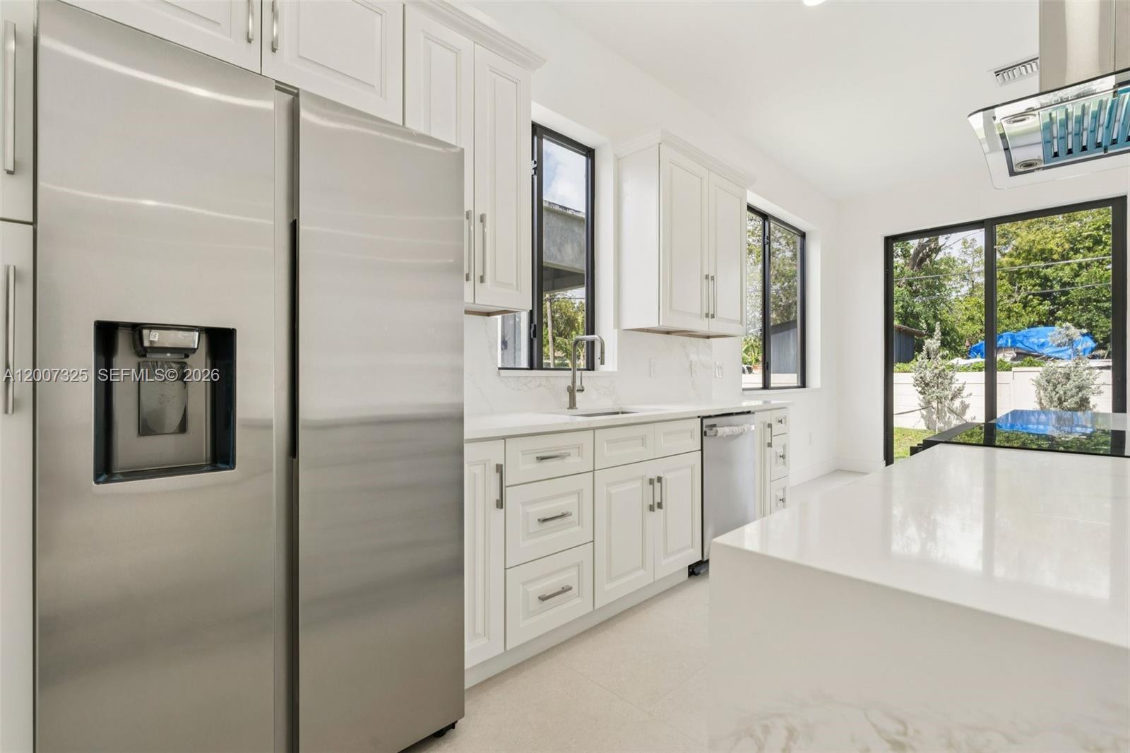 COLLIER GROVES - Residential