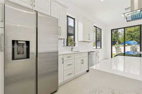 Tiny photo for 1515 SW 40th Ter, Fort Lauderdale, FL 33317 (MLS # A12007325)