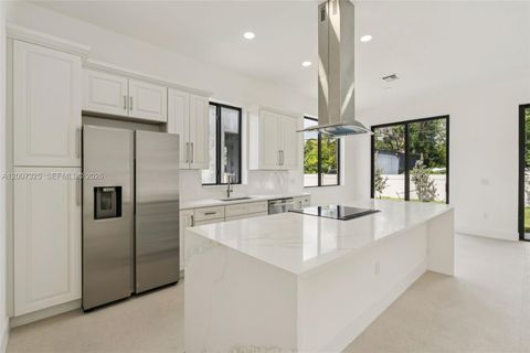 Tiny photo for 1515 SW 40th Ter, Fort Lauderdale, FL 33317 (MLS # A12007325)