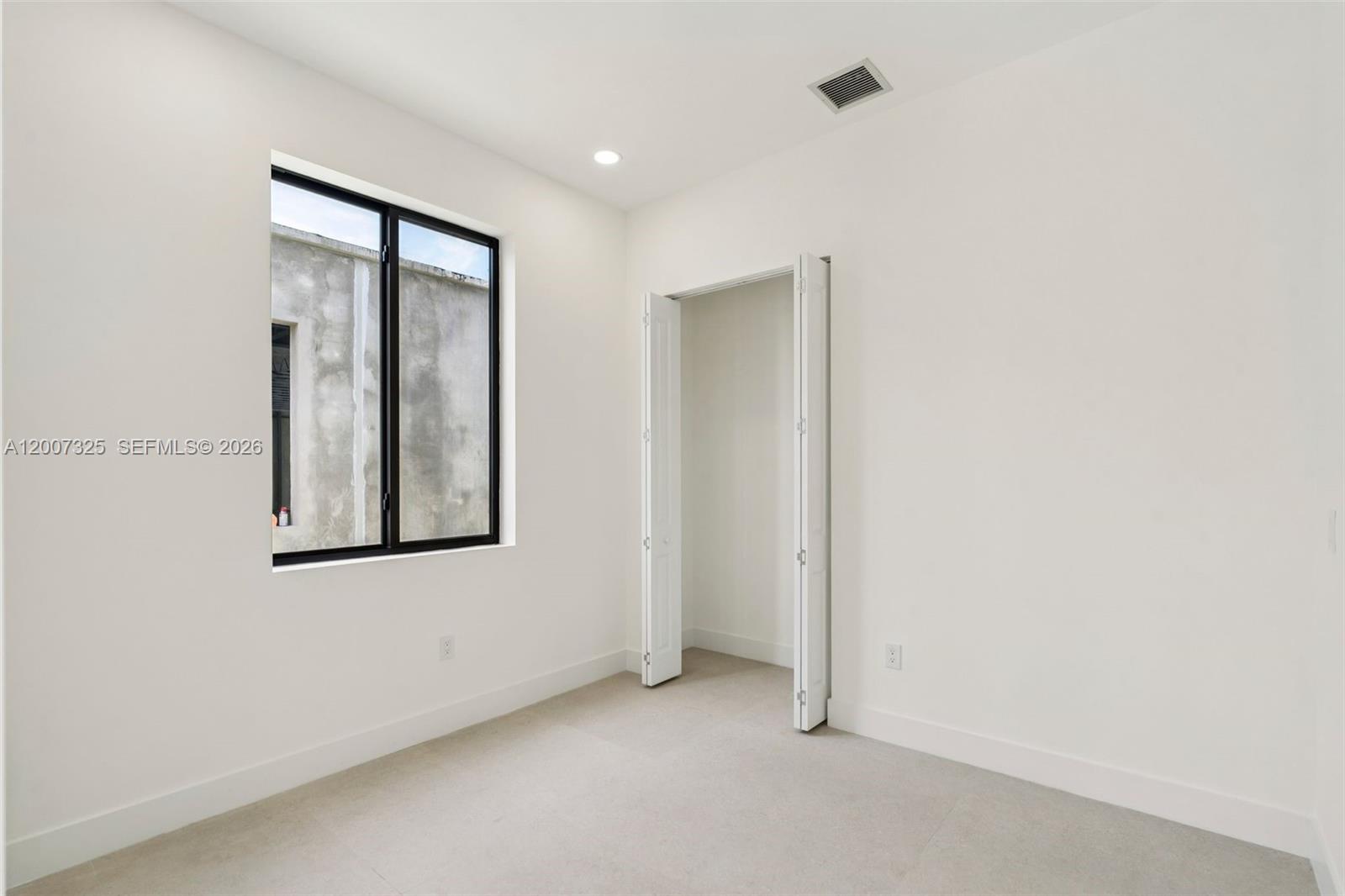 COLLIER GROVES - Residential