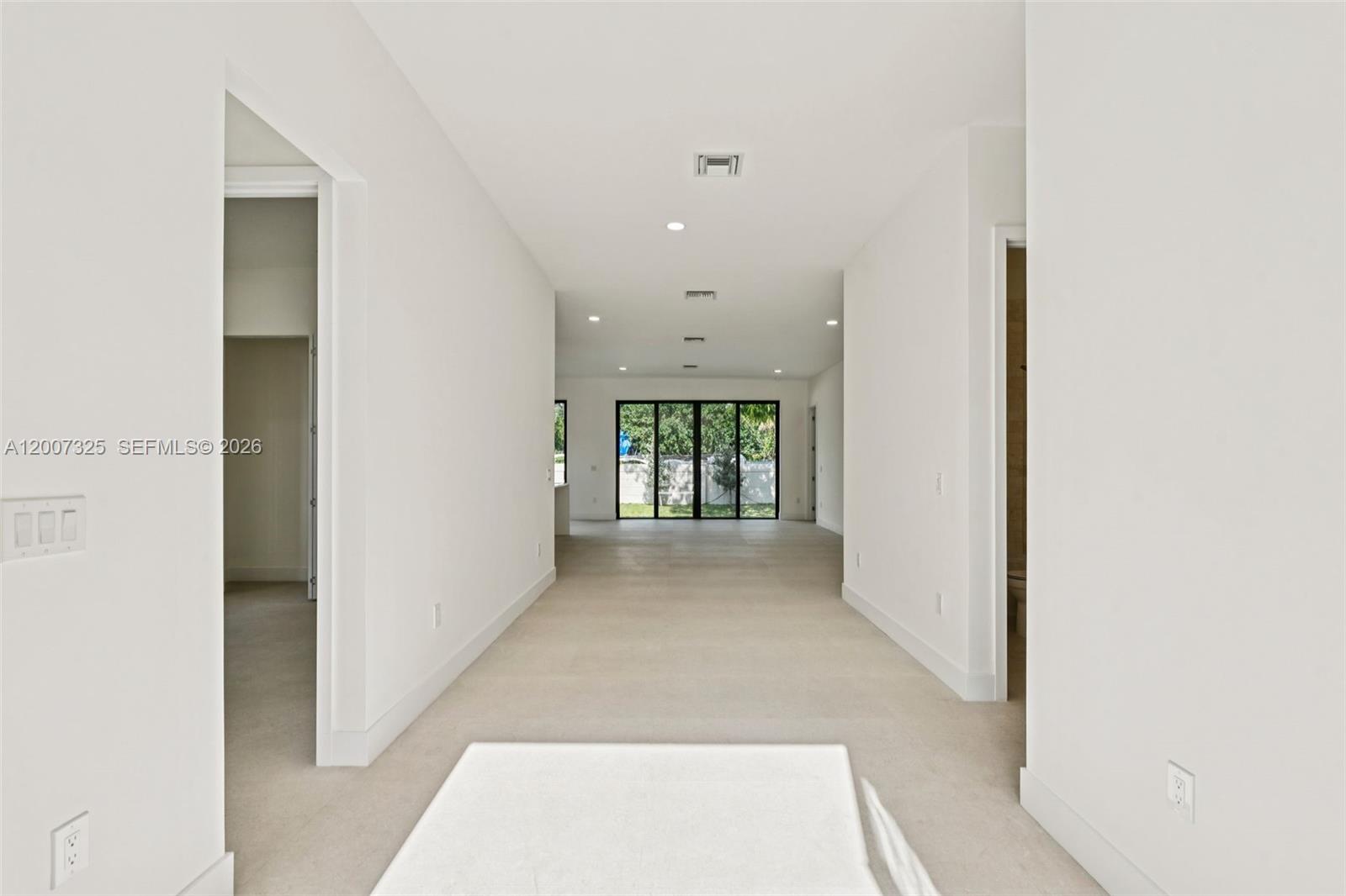 COLLIER GROVES - Residential