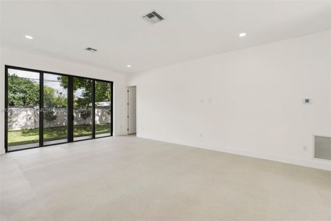 Tiny photo for 1515 SW 40th Ter, Fort Lauderdale, FL 33317 (MLS # A12007325)