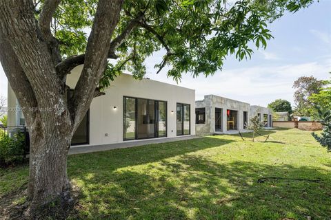 Tiny photo for 1515 SW 40th Ter, Fort Lauderdale, FL 33317 (MLS # A12007325)