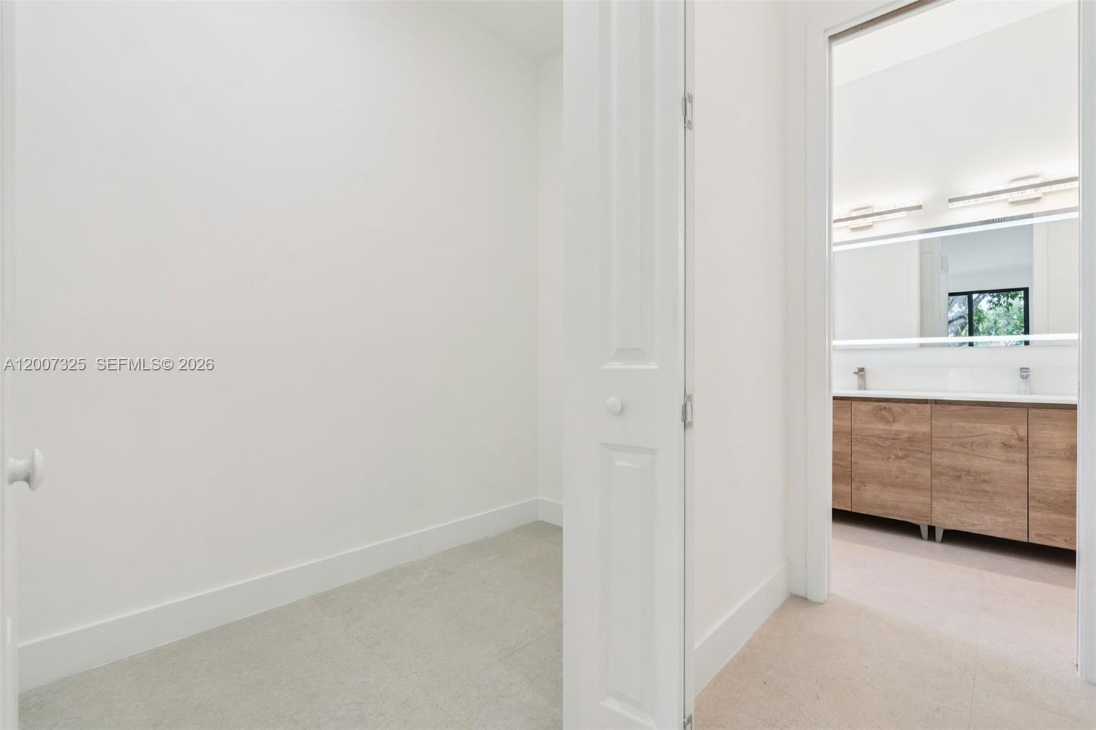 COLLIER GROVES - Residential