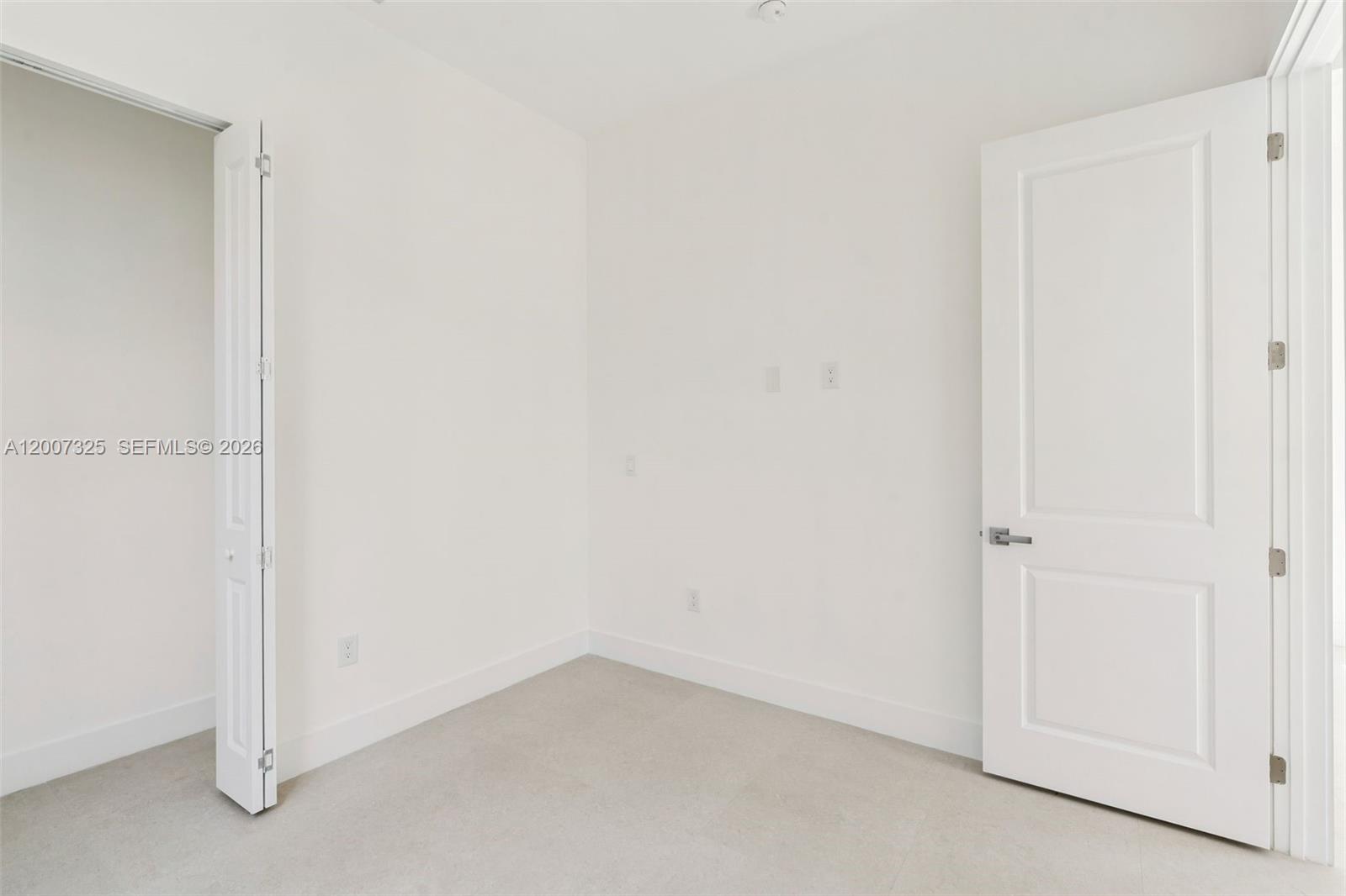 COLLIER GROVES - Residential