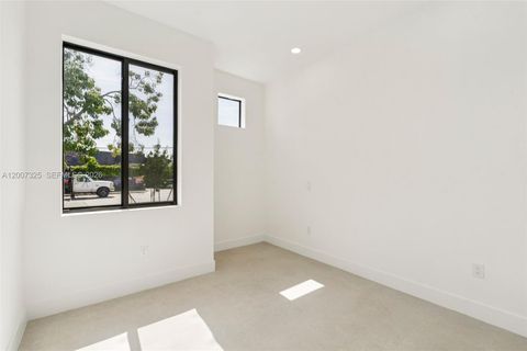 Tiny photo for 1515 SW 40th Ter, Fort Lauderdale, FL 33317 (MLS # A12007325)