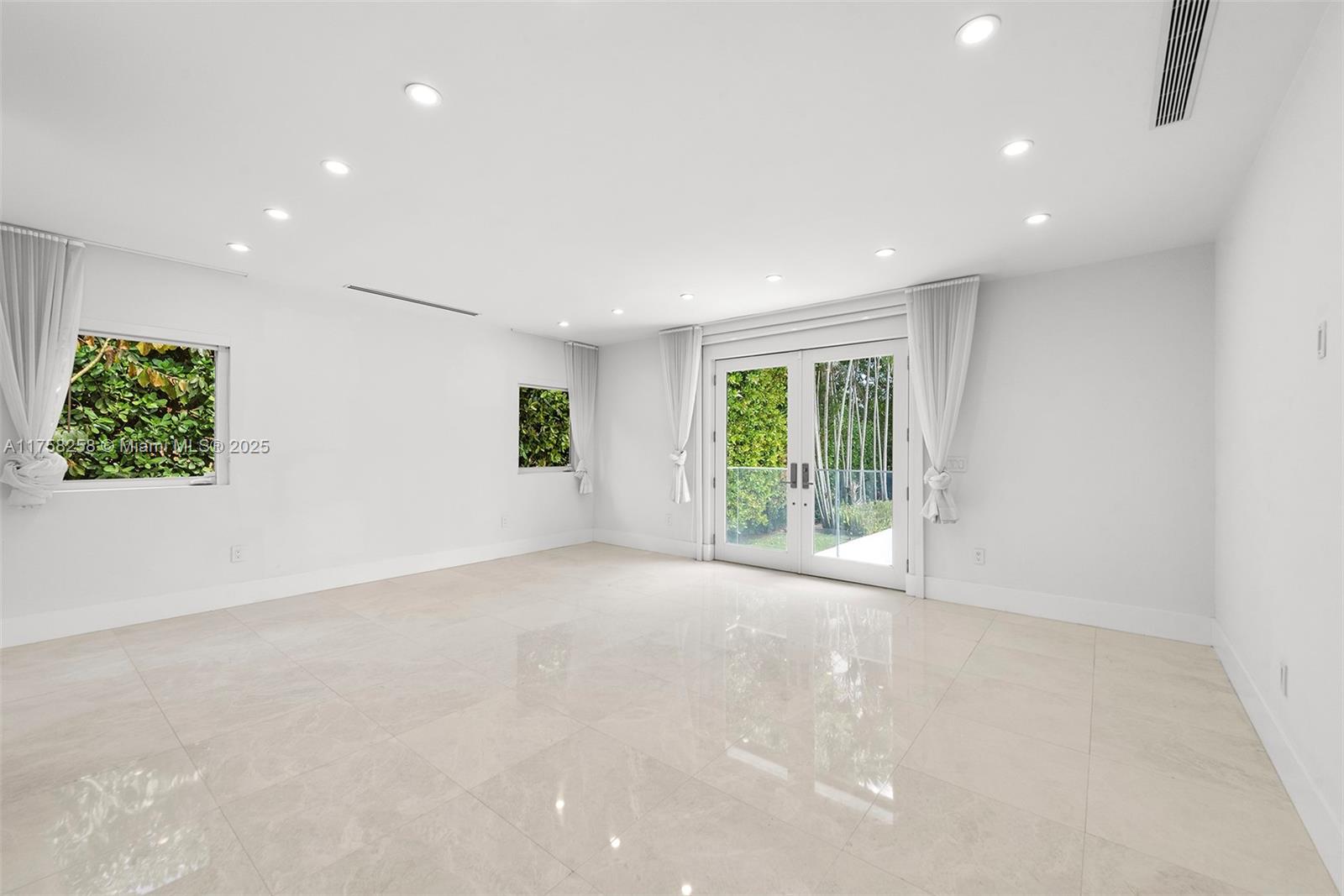 COCOPLUM SEC 1 - Residential