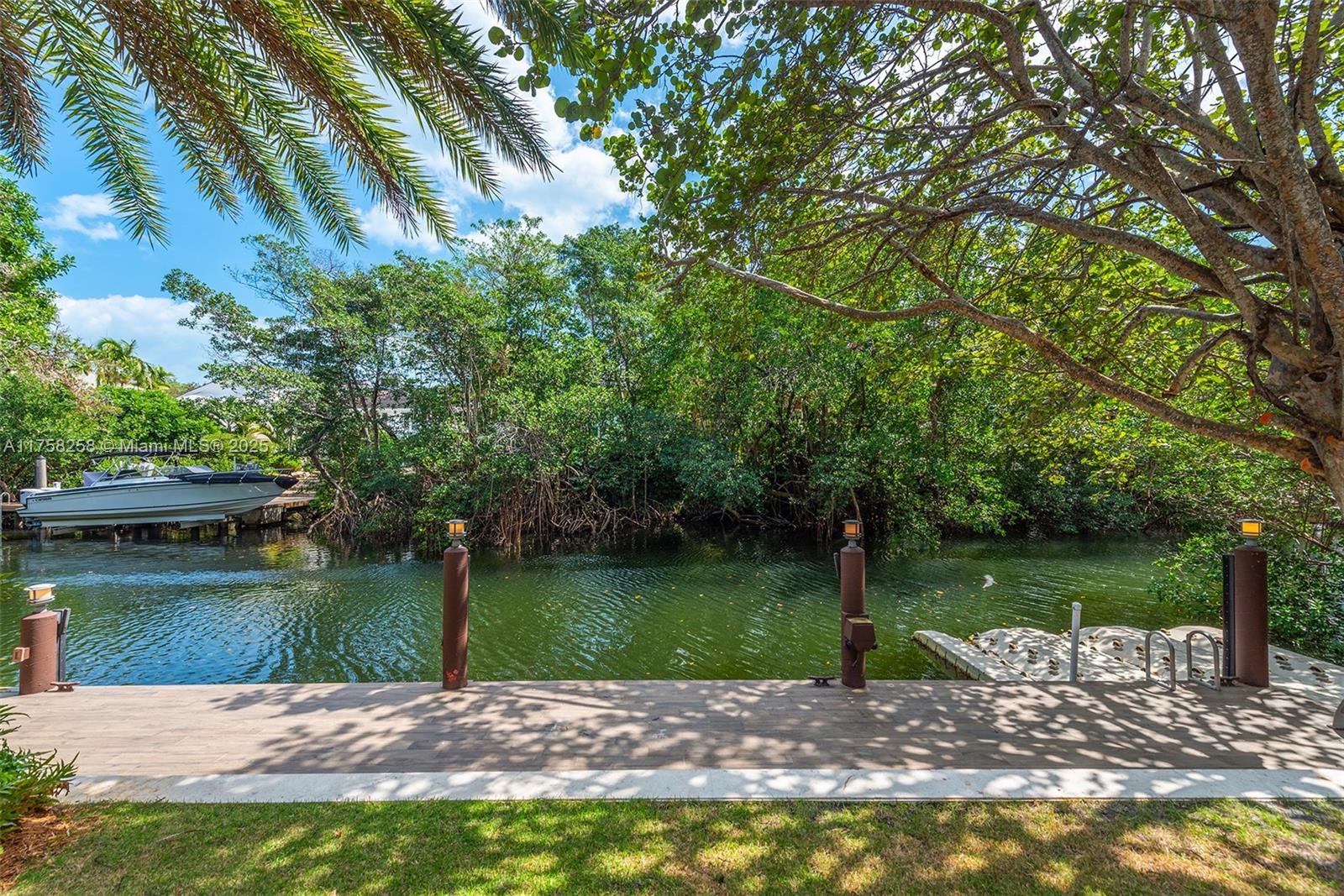 COCOPLUM SEC 1 - Residential