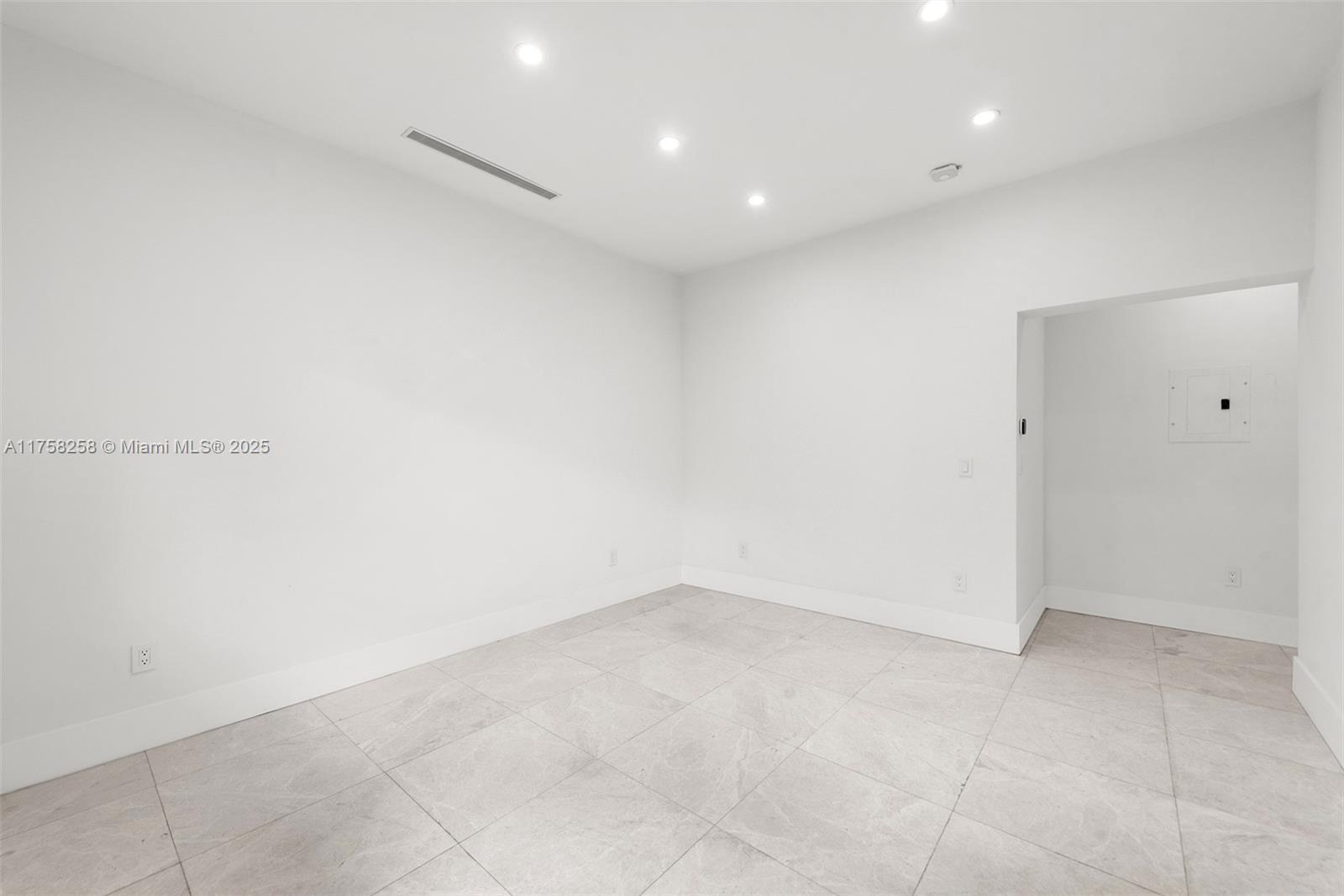 COCOPLUM SEC 1 - Residential