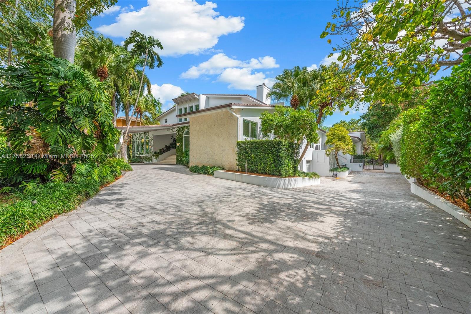 COCOPLUM SEC 1 - Residential