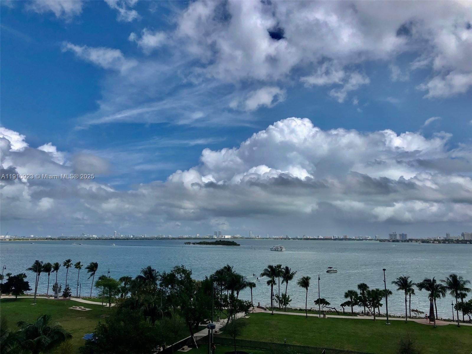 1800 CLUB CONDO - Residential