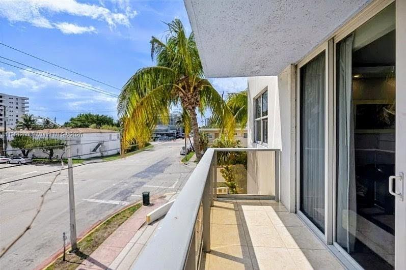 401 BLU OF NORTH BEACH CO - Residential