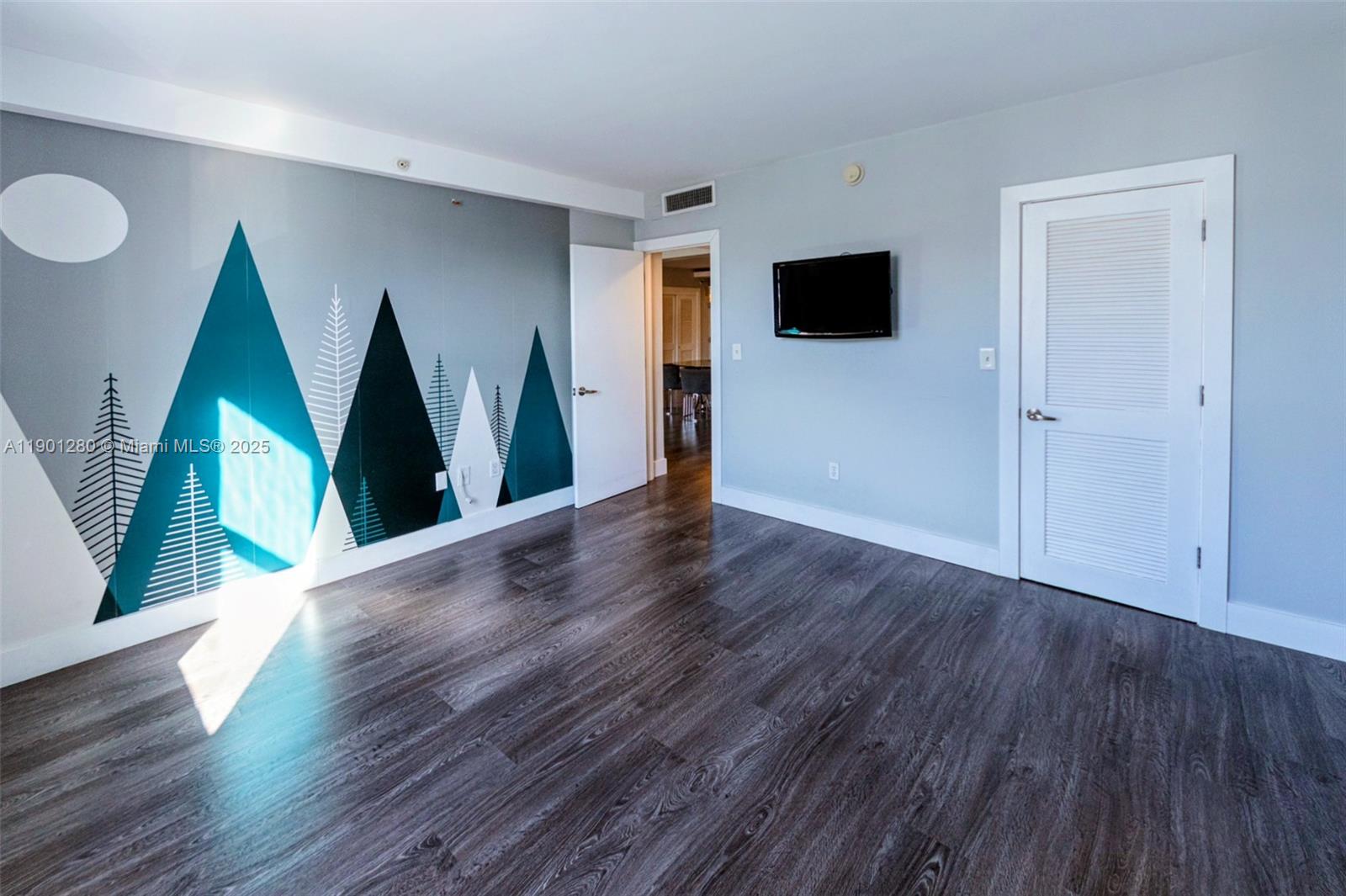 401 BLU OF NORTH BEACH CO - Residential