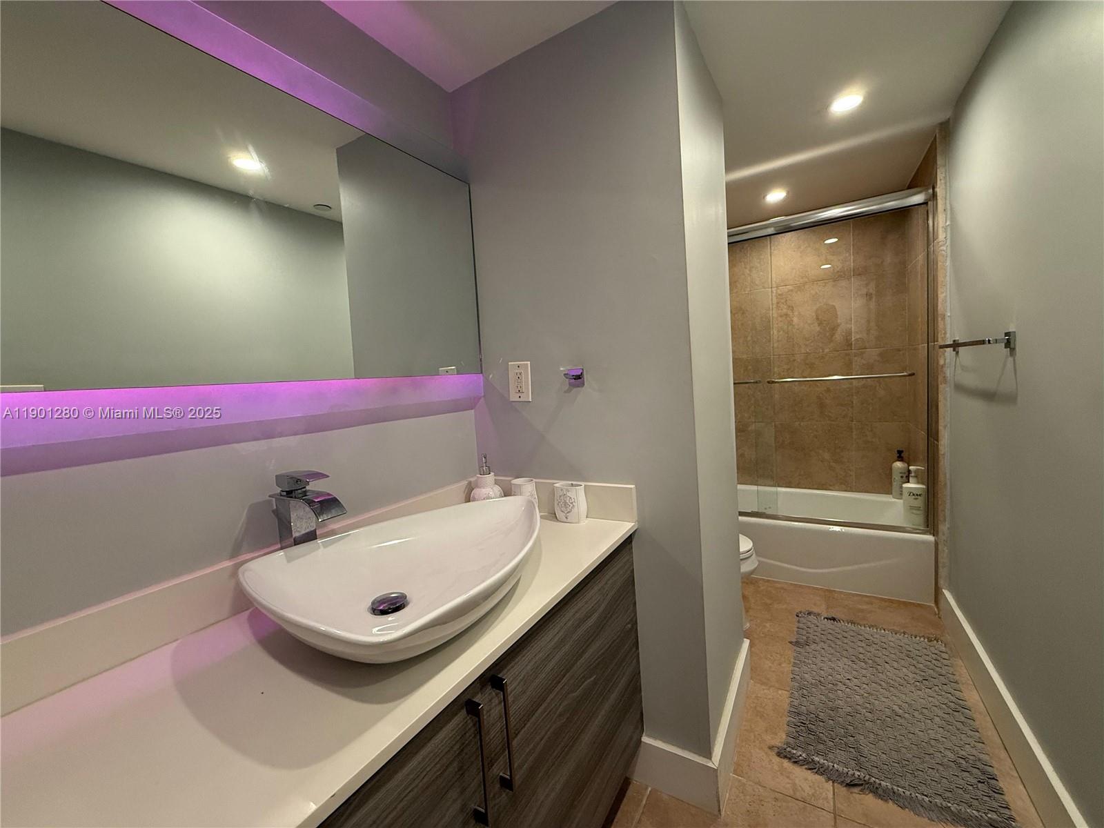 401 BLU OF NORTH BEACH CO - Residential