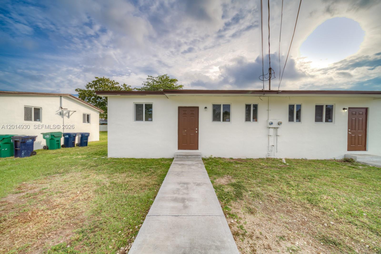 DIANE PARK SUB - Residential Lease