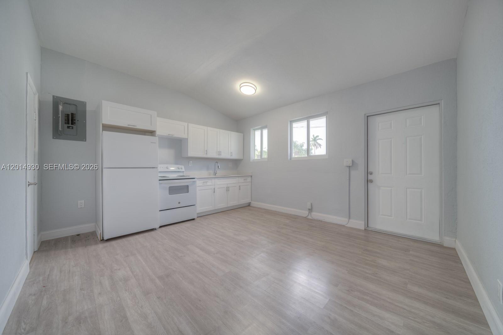 DIANE PARK SUB - Residential Lease