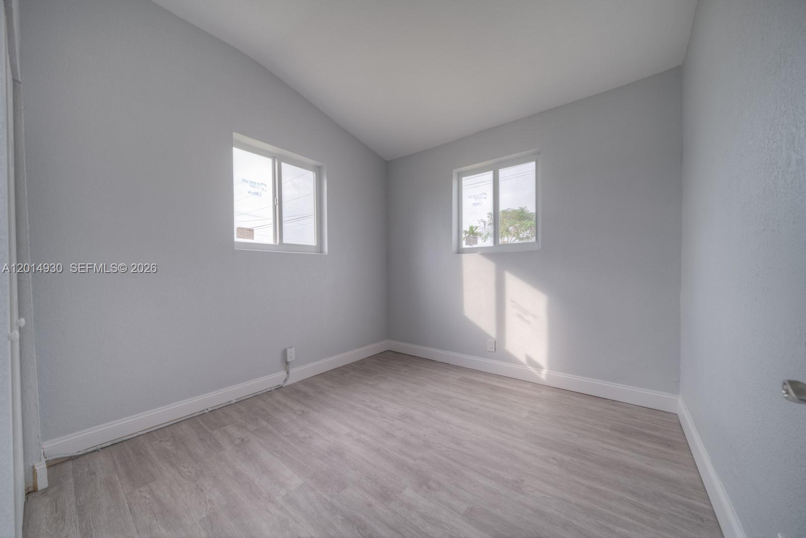 DIANE PARK SUB - Residential Lease