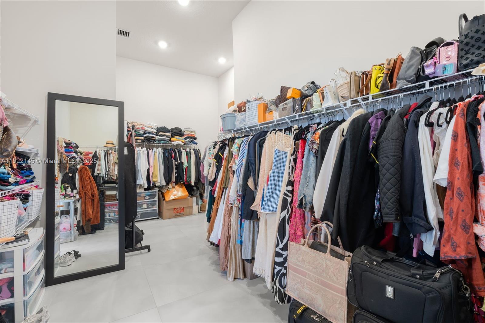 MCJUNKIN FARMS PLAT - Residential