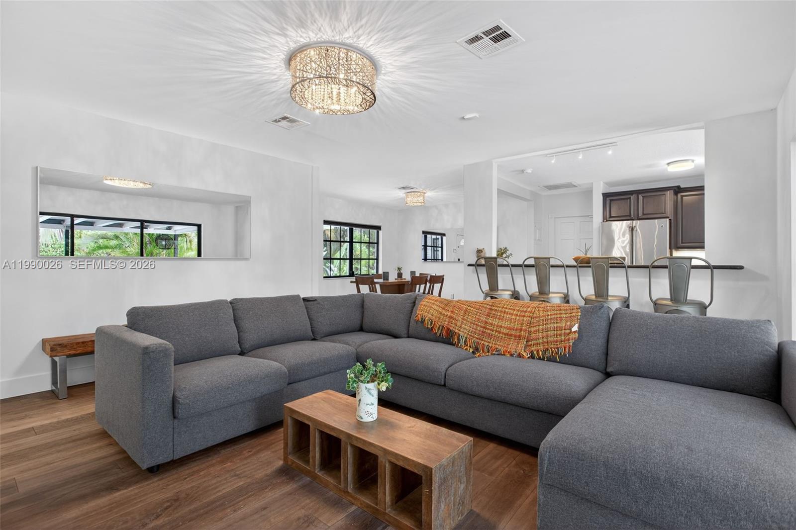 HILLSBORO SHORES SEC - Residential