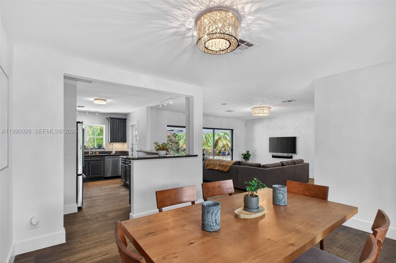 HILLSBORO SHORES SEC - Residential